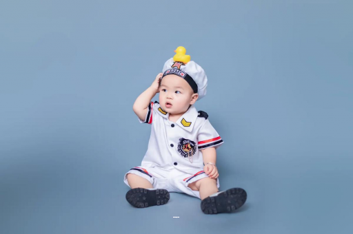 靖边宝宝老摇头怎么回事